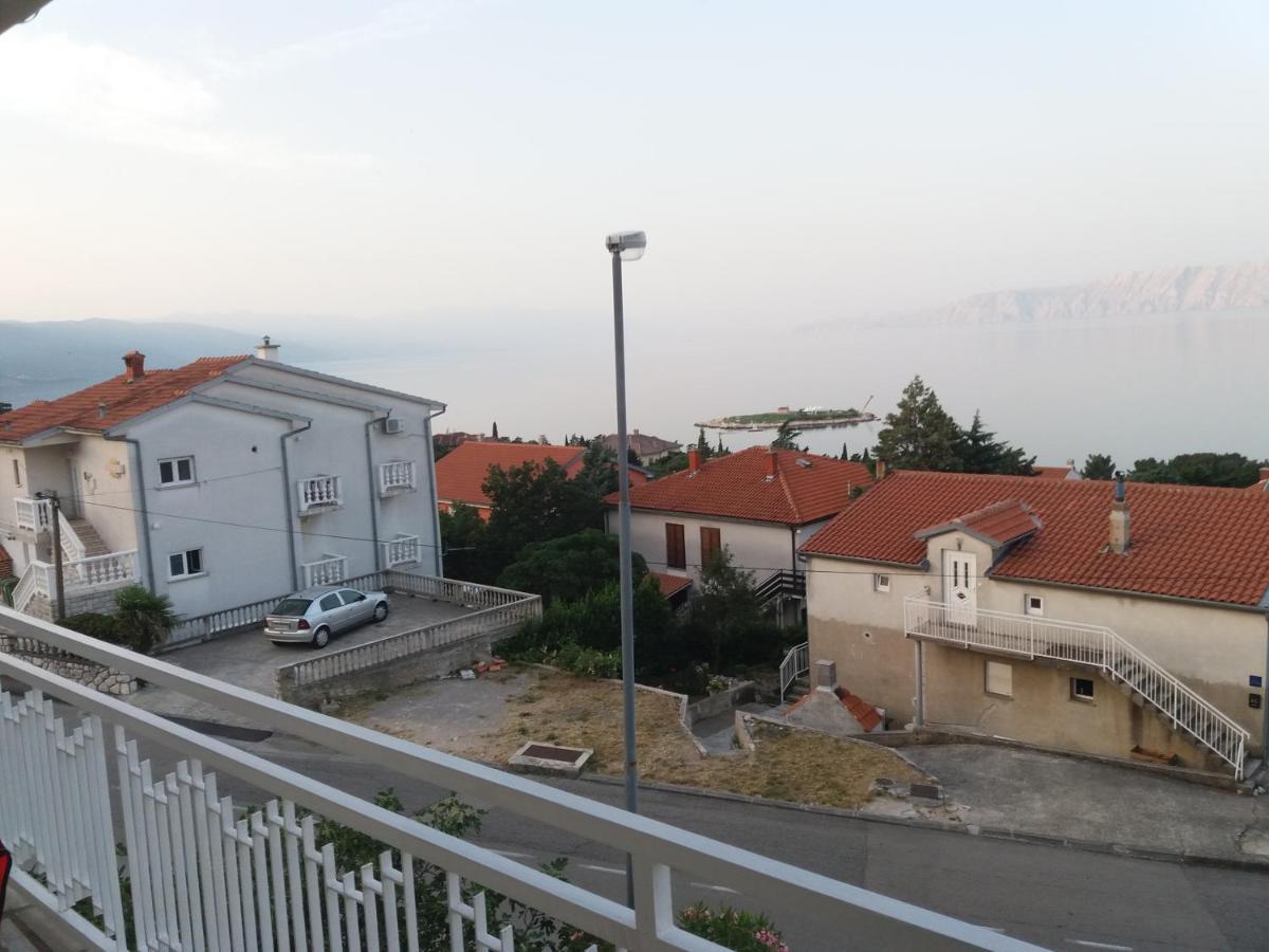 Appartamento Nina Seaview Novi Vinodolski Esterno foto