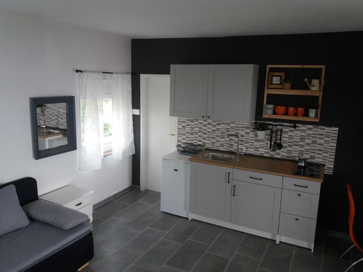 Appartamento Nina Seaview Novi Vinodolski Esterno foto
